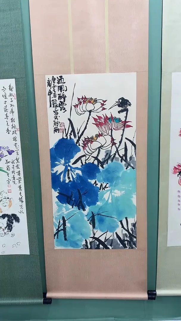 竖款精品三尺荷花卷轴