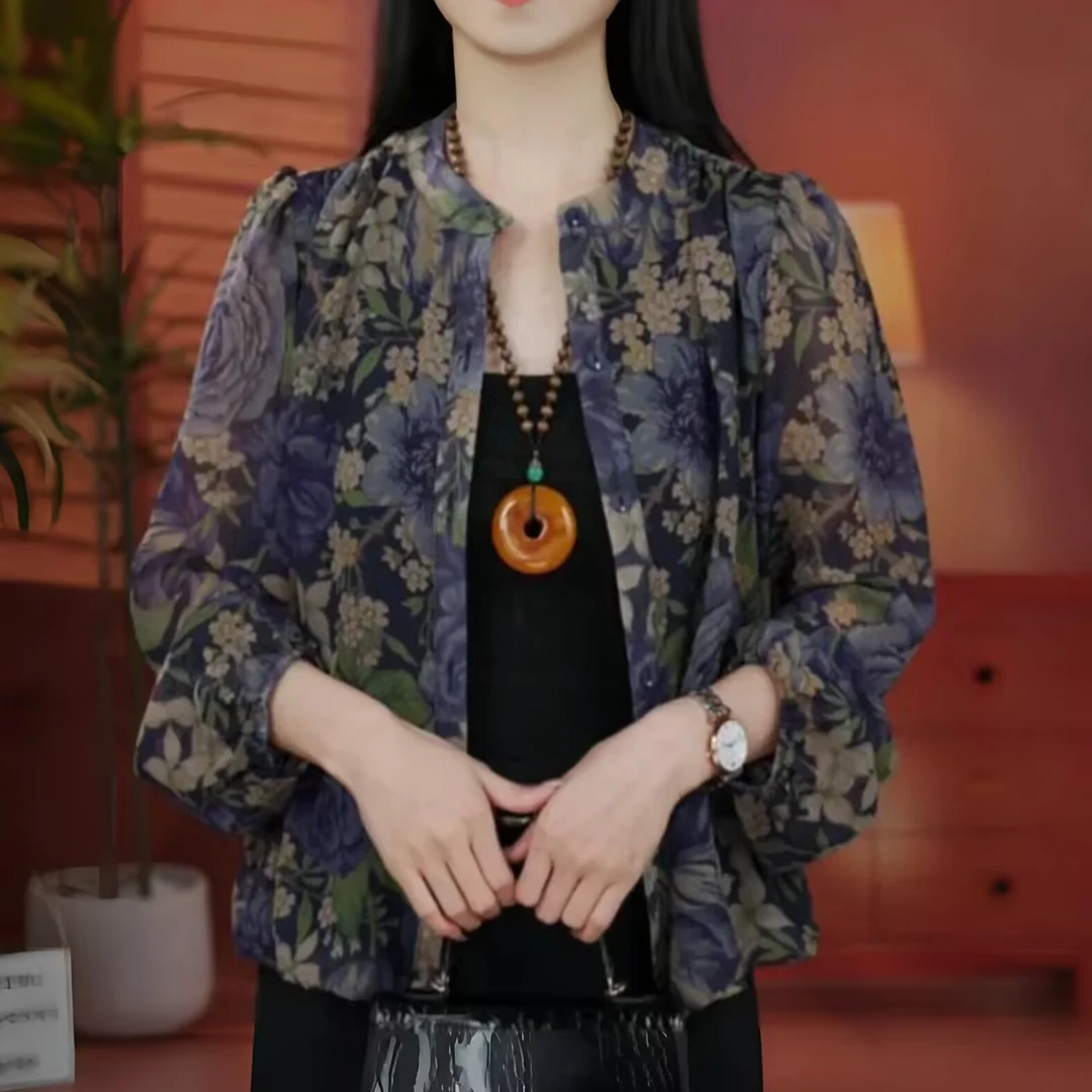 早秋长袖薄款碎花冰丝衬衫2025年大码胖mm宽松遮肉百搭防晒开衫