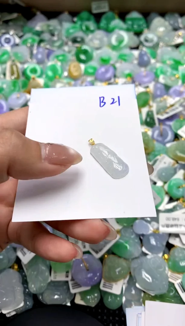 【闪购商品】翡翠颈饰18K金镶嵌1111111111111111