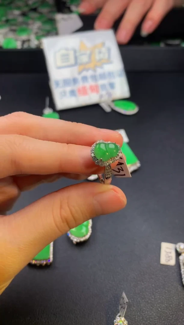 【闪购商品】翡翠戒指银S925镶嵌翡翠