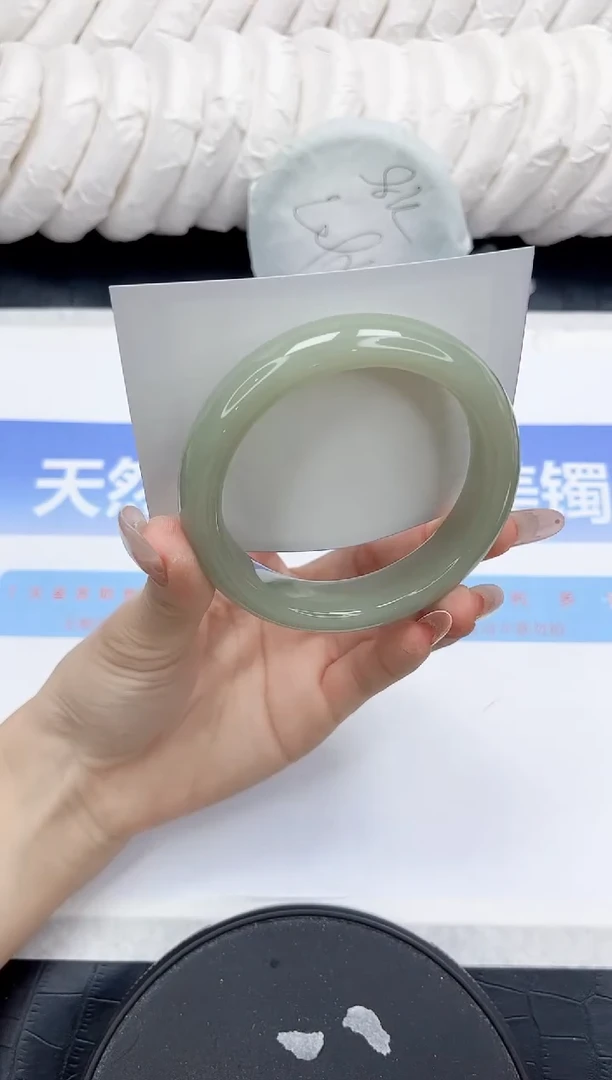 未镶嵌手镯石英质玉335-58.4