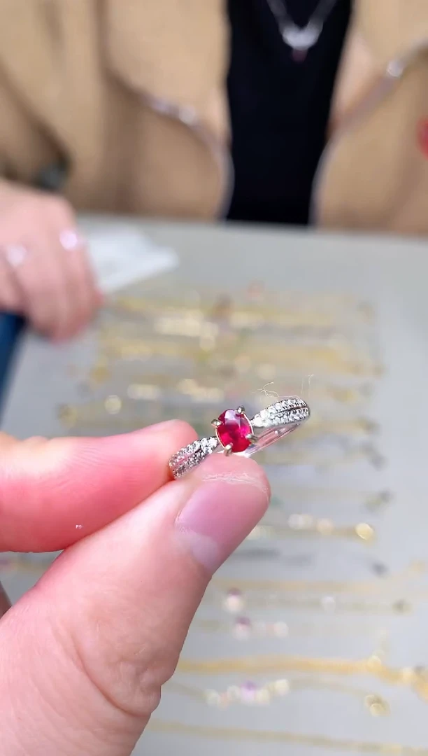 银S925镶嵌戒指红宝石戒指