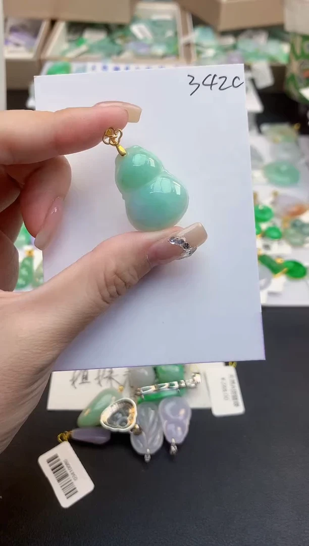 颈饰未镶嵌翡翠天然缅甸a货翡翠
