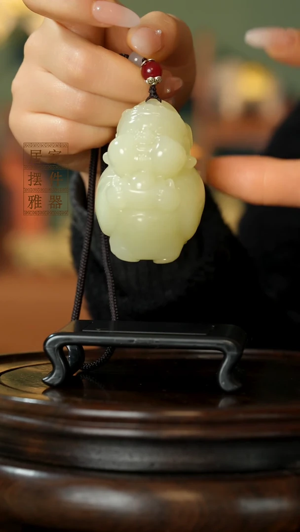 玉《丰盈在握》摆件