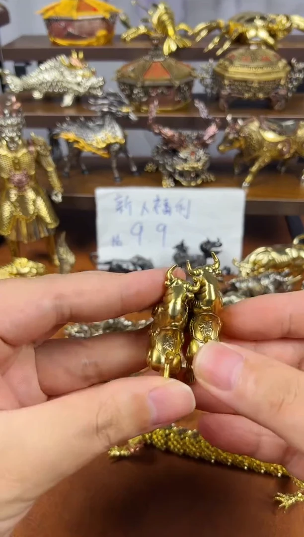 一对牛实心摆件1