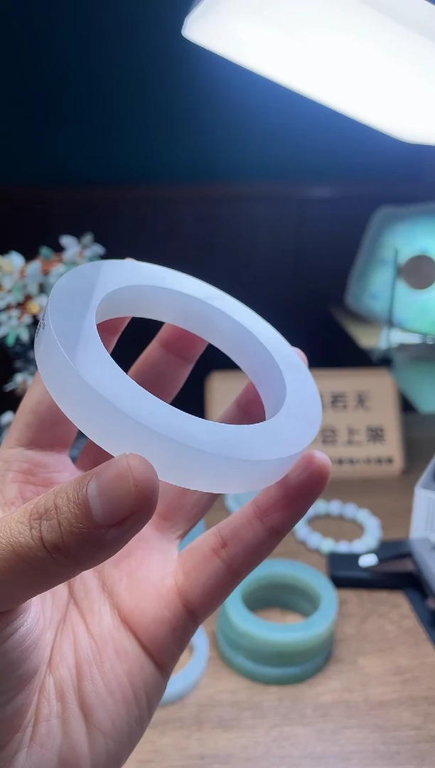 【闪购商品】定制翡翠手镯未镶嵌 定制