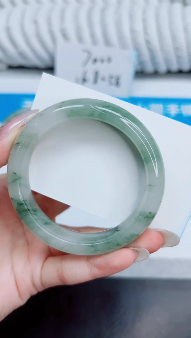 未镶嵌手镯石英质玉183/54.5