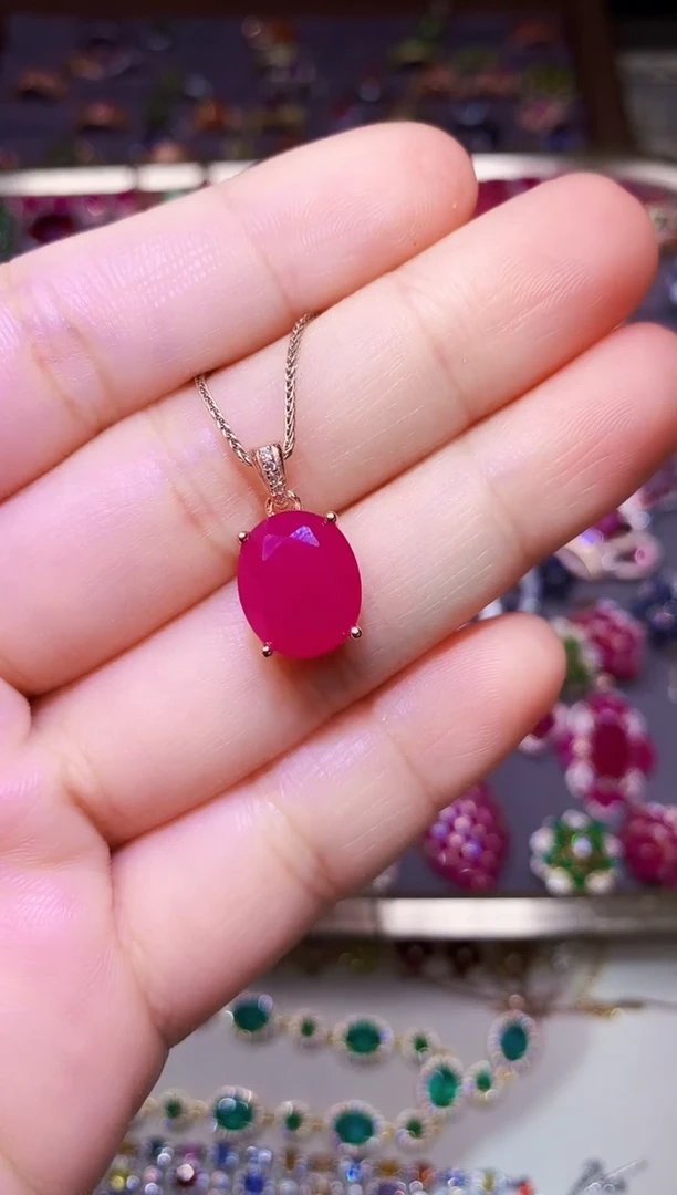 颈饰银S925镶嵌红宝石....