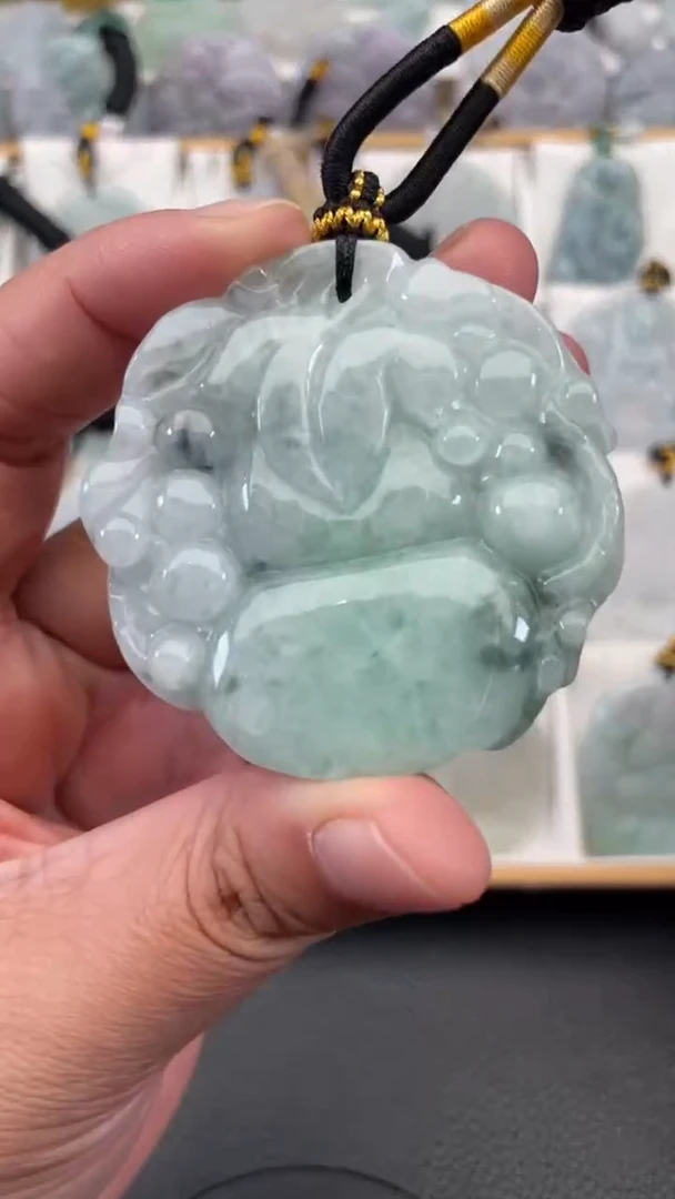 颈饰未镶嵌翡翠天然缅甸翡翠A货206