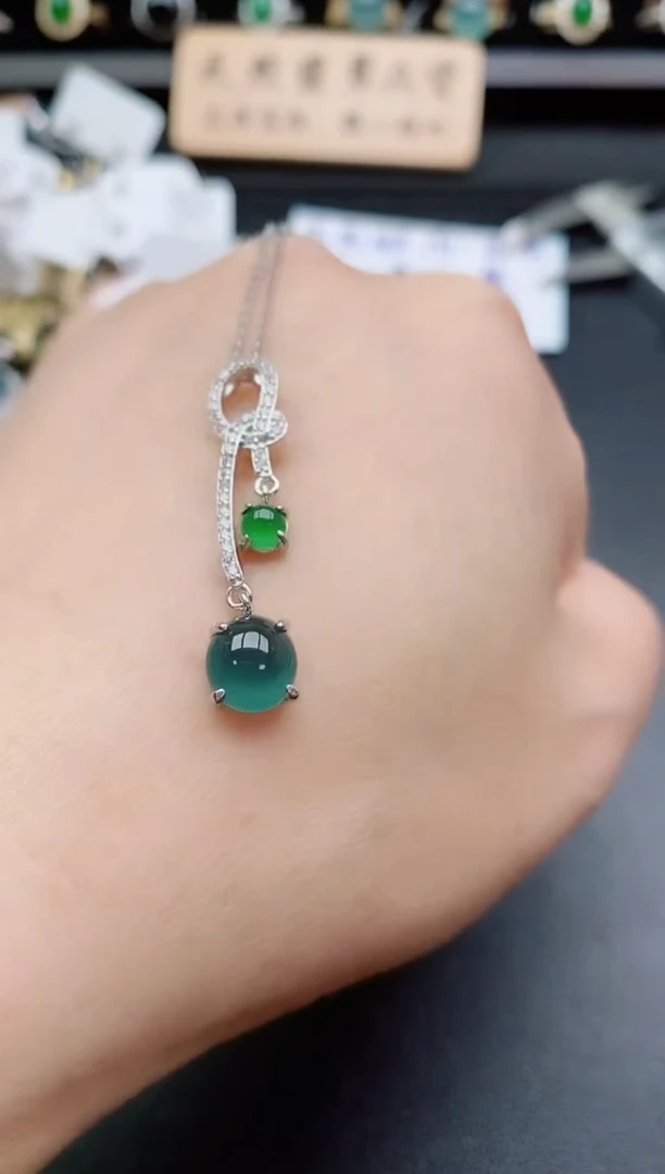 吊坠(赠链)银S925镶嵌翡翠1
