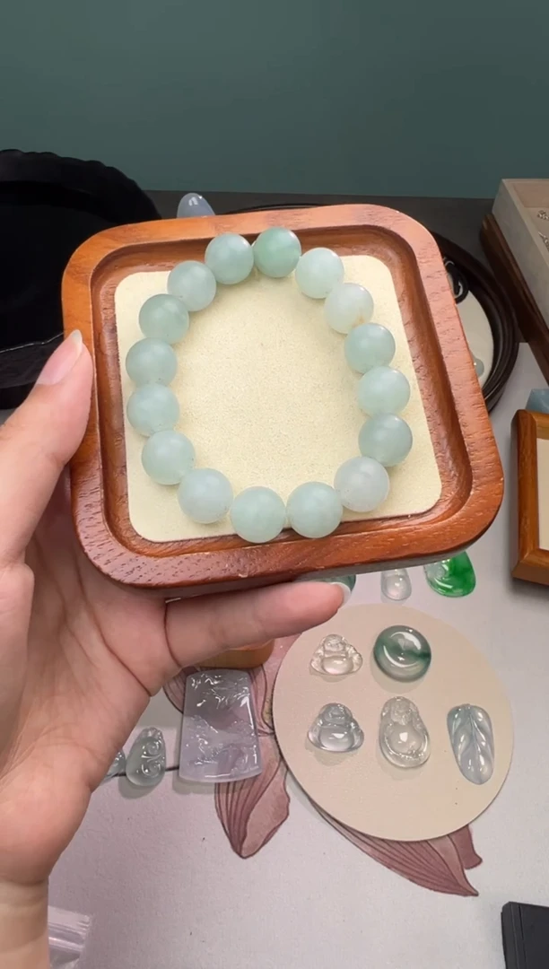 定制翡翠未镶嵌晴底手串卡12