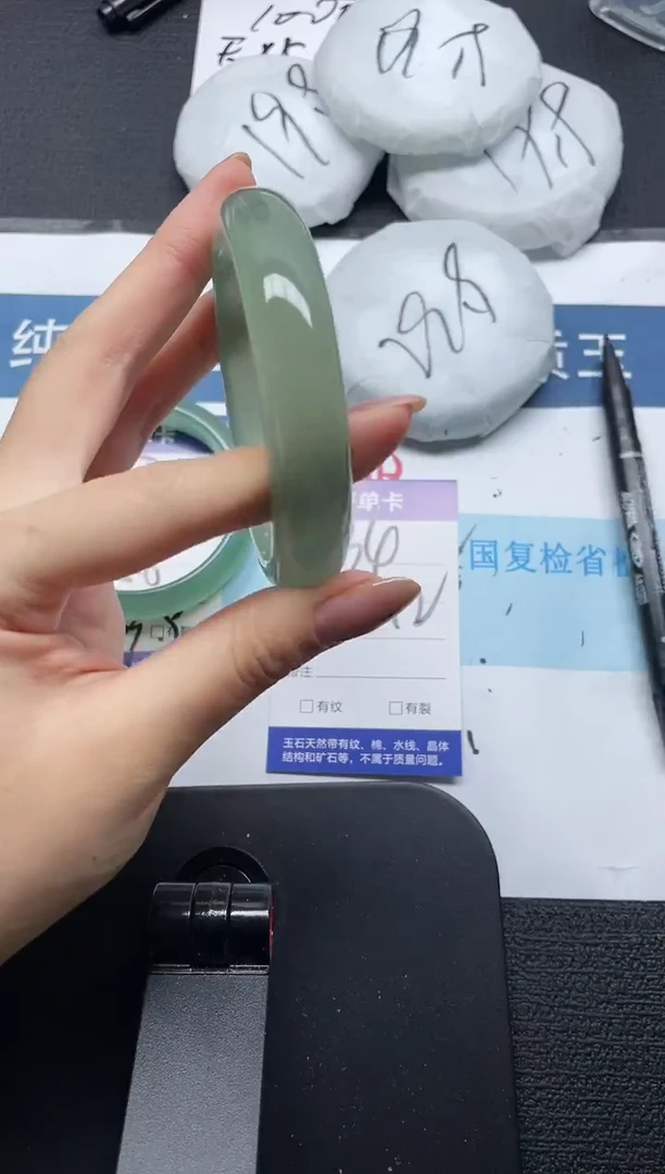 未镶嵌手镯石英质玉34-60