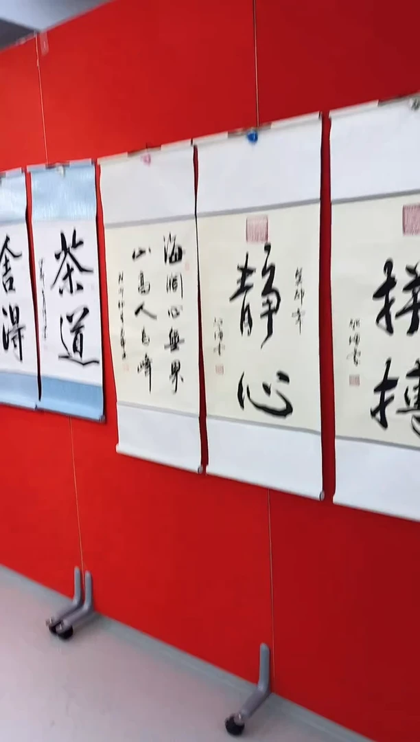 书法书法卷轴作品（内容随机）