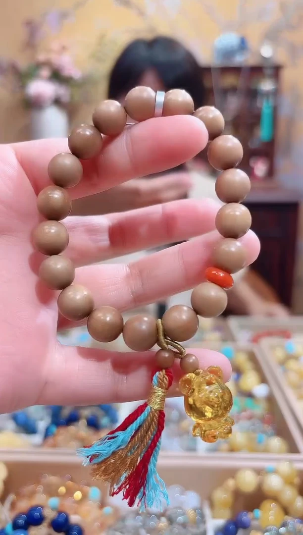 手串琥珀未镶嵌设计款珠串