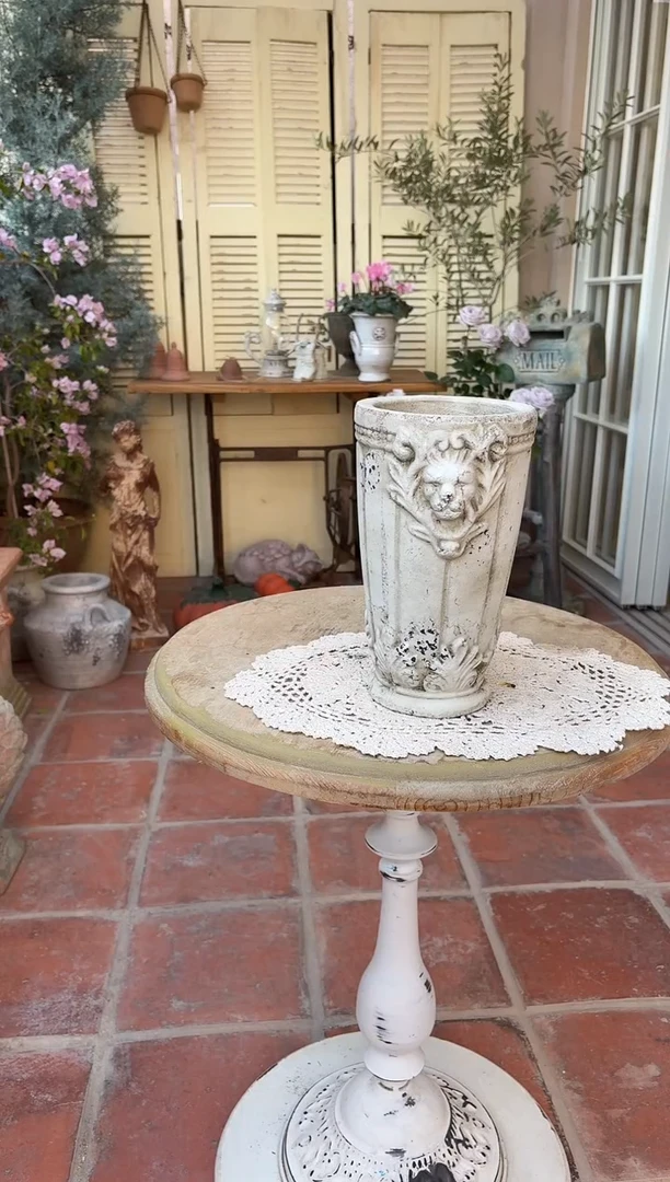 做旧白狮子头小高筒