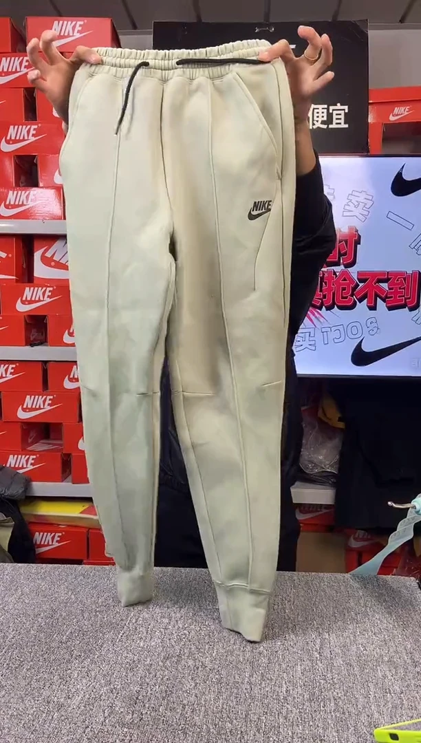 923编码 NIKE/耐克 直播间过款为准 尺码155S