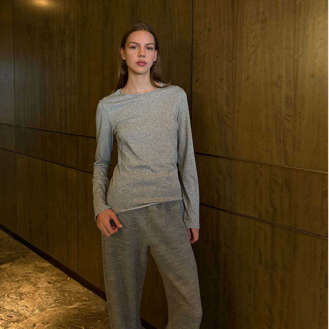 海盐夏日百搭透气薄款打底T恤女雪花棉卷边长袖防晒上衣SS251746