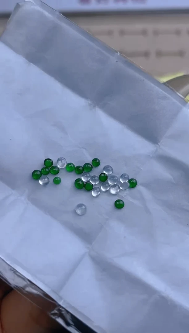 定制翡翠未镶嵌天然翡翠蛋面69