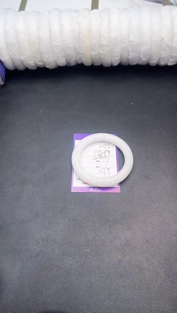 未镶嵌手镯和田玉D12