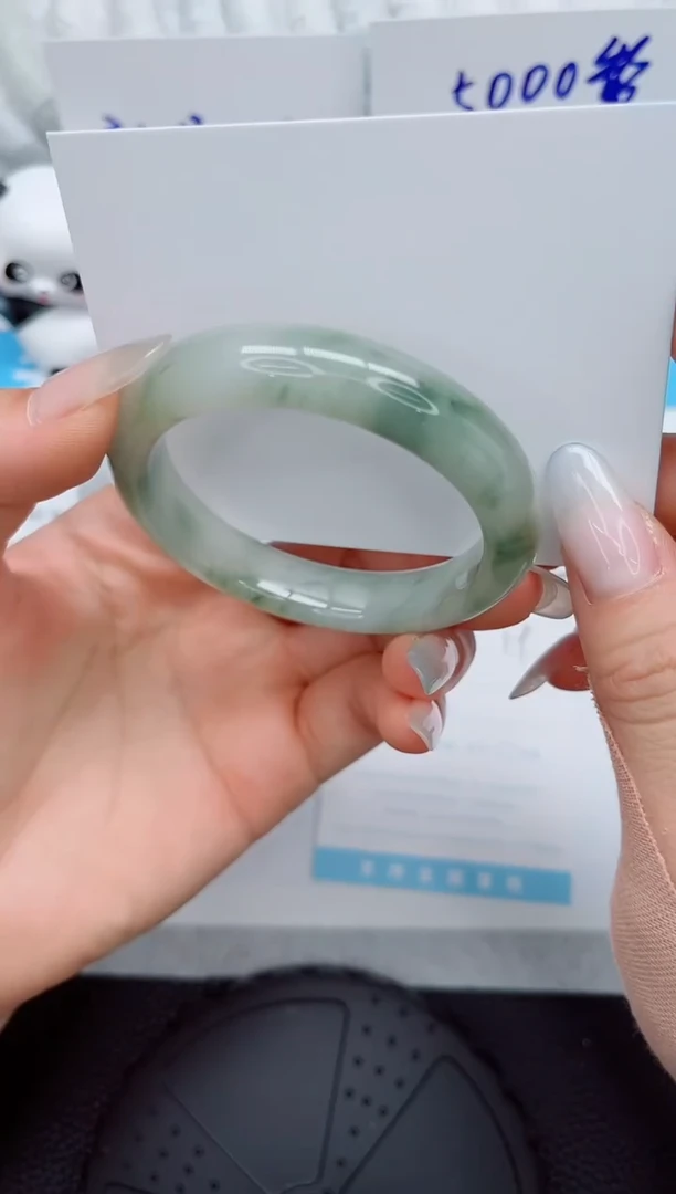 石英质玉手镯未镶嵌19-52.7