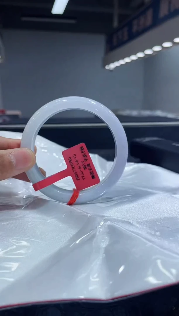 未镶嵌手镯翡翠7