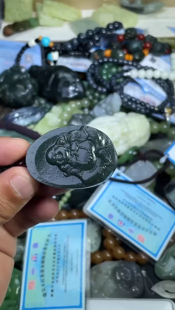 颈饰未镶嵌和田玉1