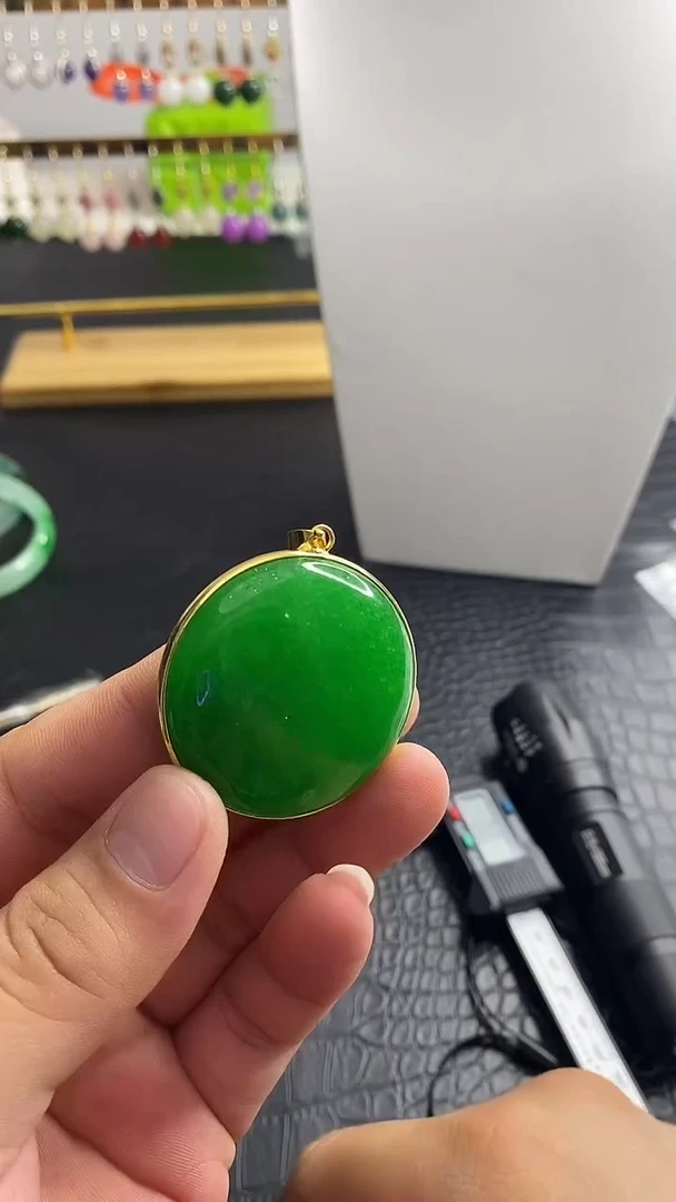 颈饰14K金镶嵌翡翠W254