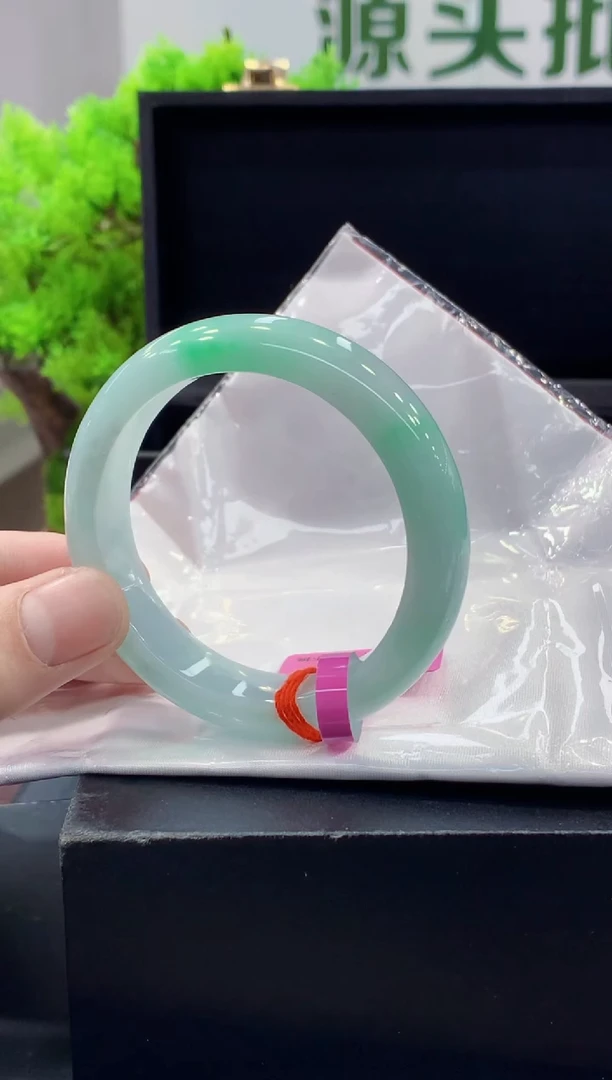 未镶嵌手镯翡翠翡翠手镯