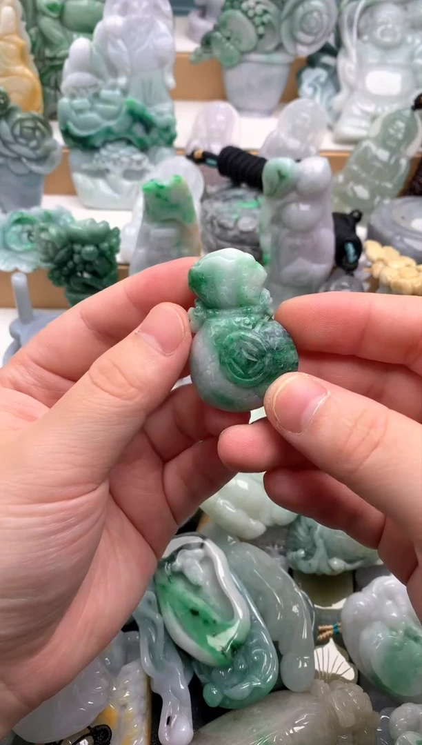 吊坠(不含链)未镶嵌翡翠1