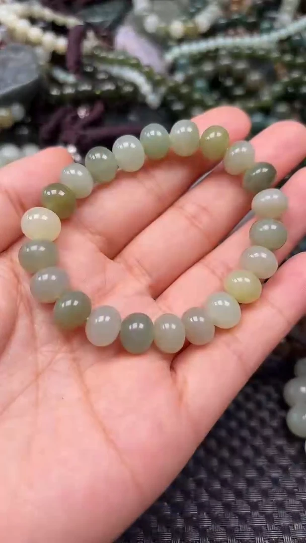 和田玉未镶嵌颈饰1