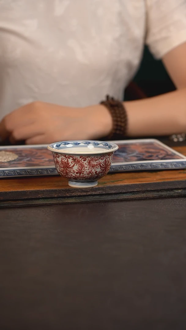 贵红窑青花釉里红凤尾花小压手杯