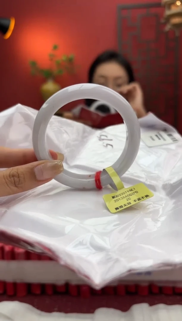 未镶嵌手镯翡翠翡翠手镯10