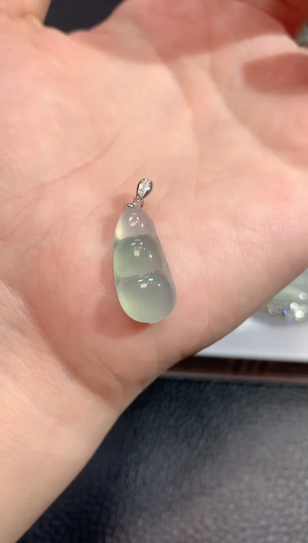 翡翠18K金镶嵌吊坠(不含链)C4