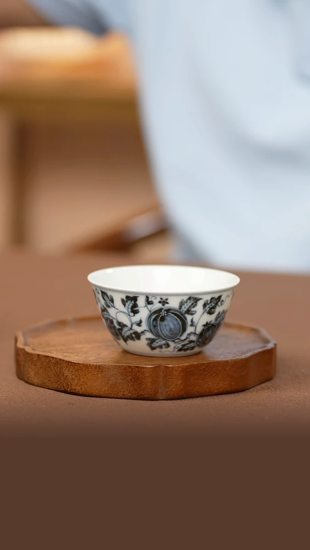 景德镇瓜瓞绵绵鸡缸杯满容90cc