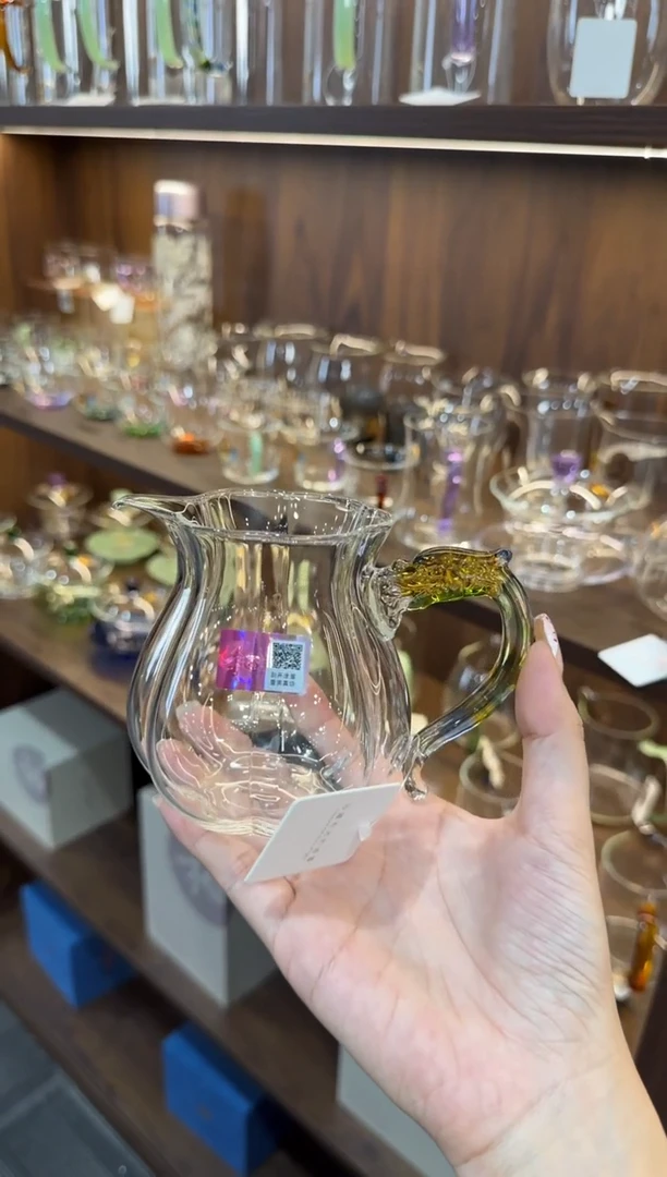 锦隆茶海迷翠色。。