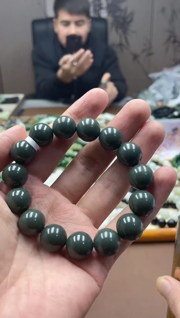 未镶嵌手串和田玉沙枣青14