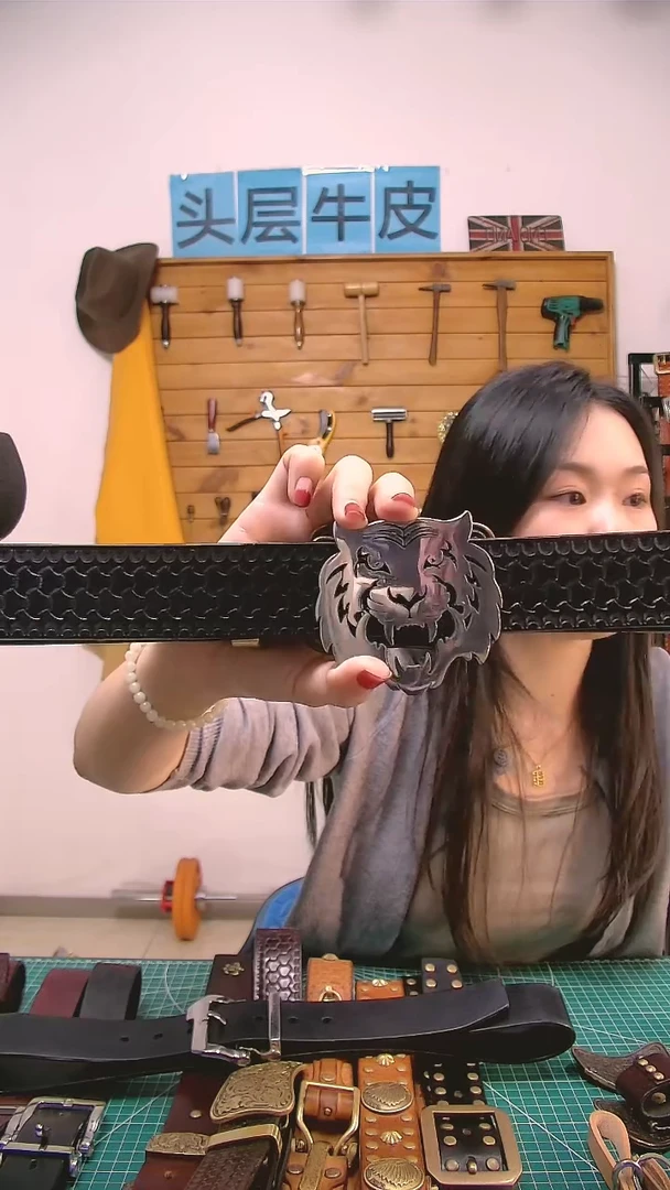 316不锈钢老虎头手工牛皮腰带