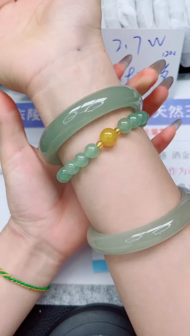 未镶嵌手镯石英质玉192-60.7