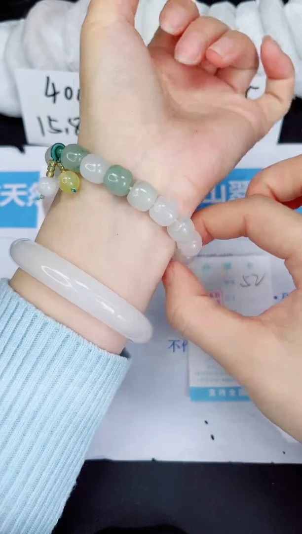 【闪购商品】石英质玉手镯未镶嵌手链大