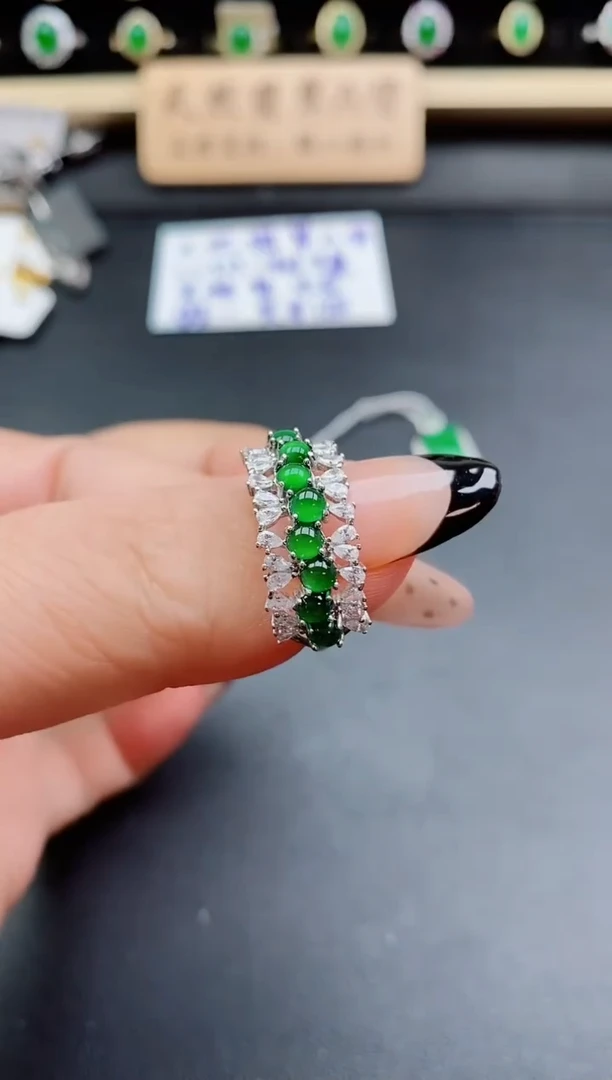 银S925镶嵌戒指翡翠1