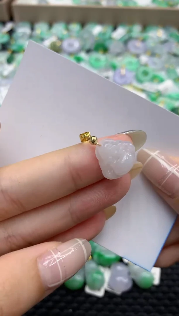 翡翠未镶嵌颈饰天然缅甸翡翠A货