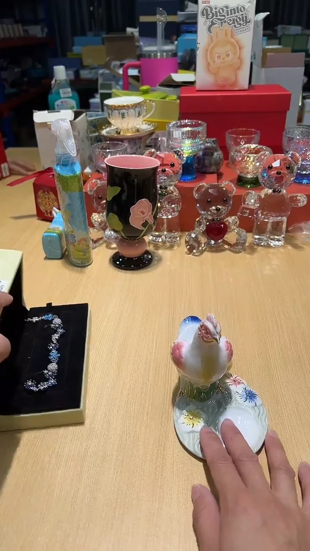 瓷片碗碟好物一件不留@@1