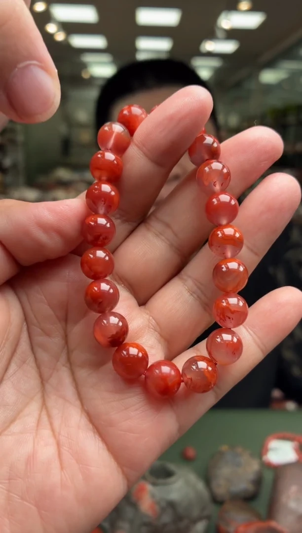 手串未镶嵌南红玛瑙单圈手串一条约9mm多样性发货