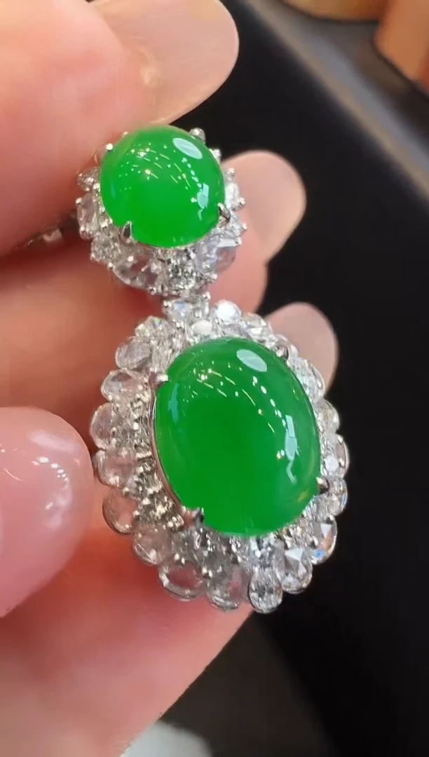 吊坠(不含链)18K金镶嵌翡翠吊坠