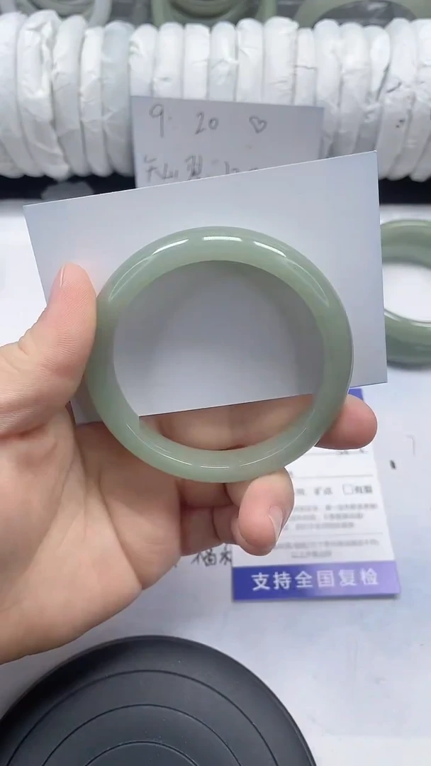 未镶嵌手镯石英质玉61-56/57