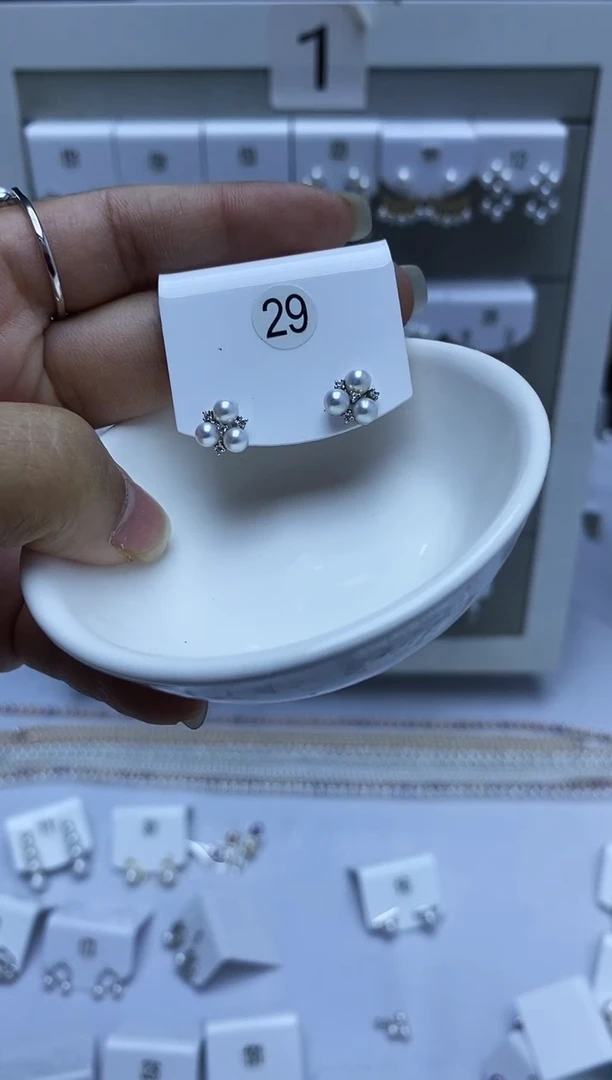 银S925镶嵌耳饰淡水珍珠29