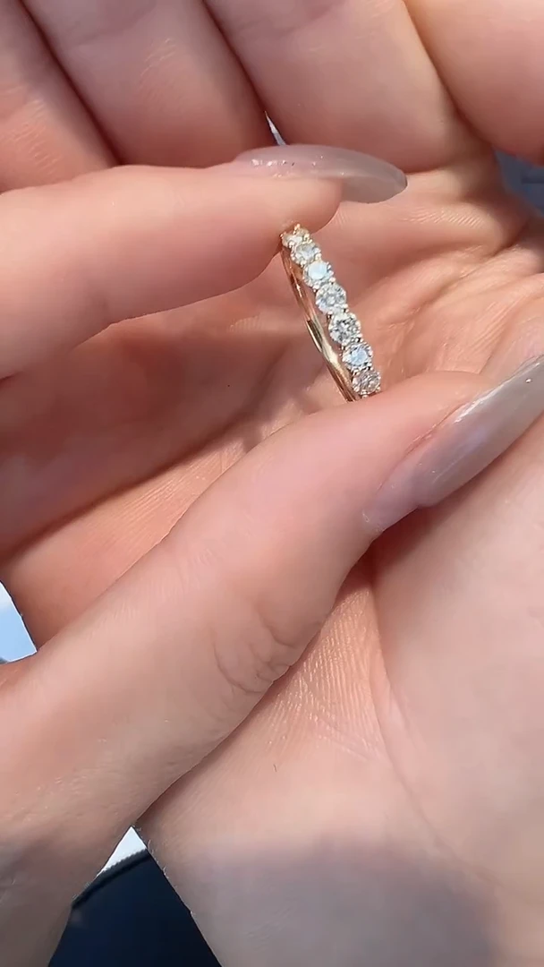 【闪购商品】钻石戒指/指环18K金镶嵌多样性发一