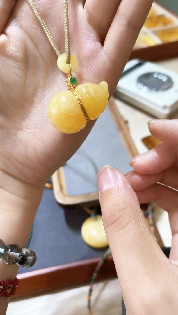 未镶嵌项链蜜蜡大****咪天然蜜蜡葫芦吊坠