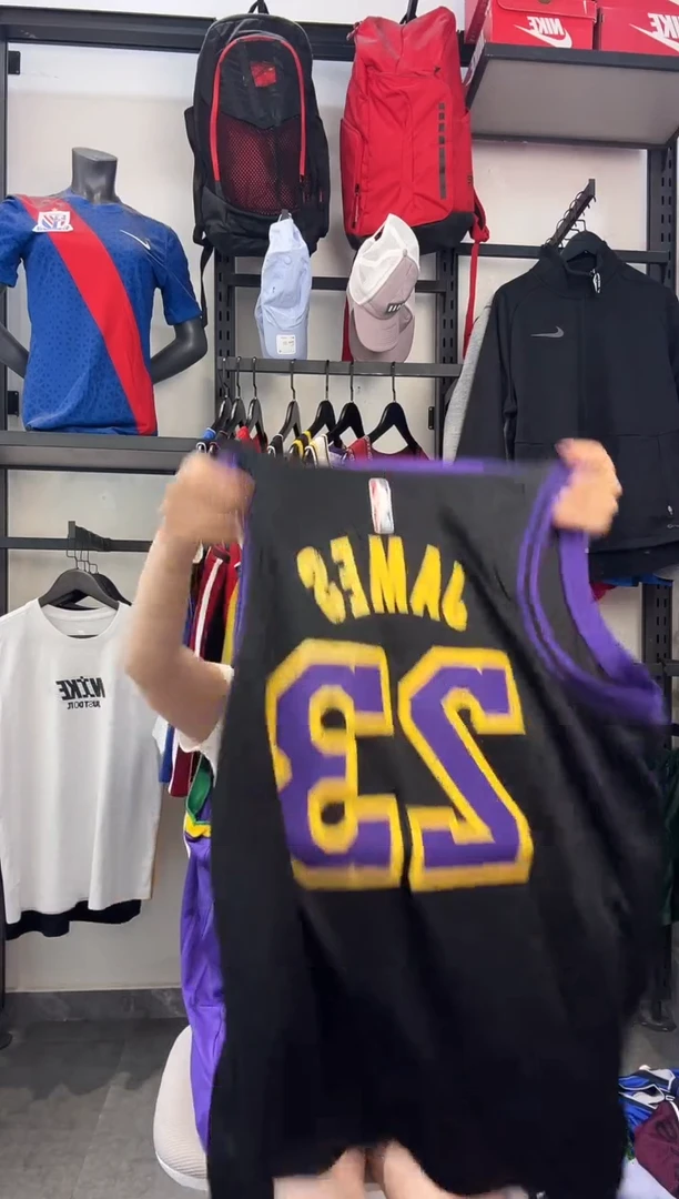 652 ·编码 耐克卫衣服饰过款为准 尺码