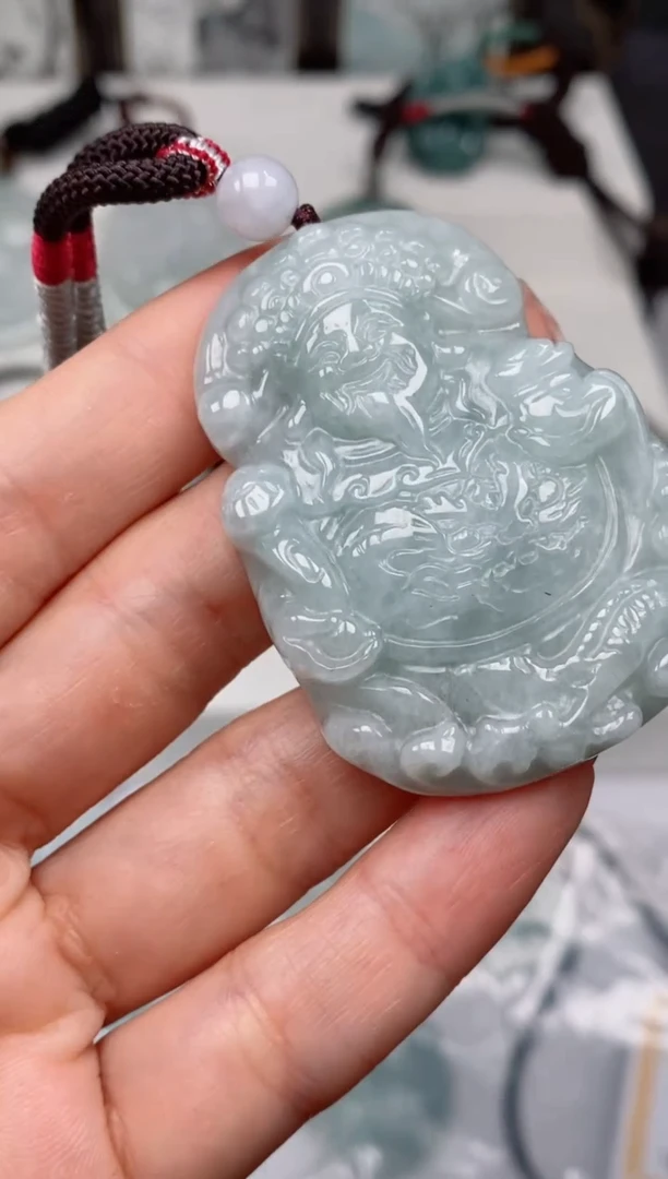 【闪购商品】翡翠颈饰未镶嵌吊坠